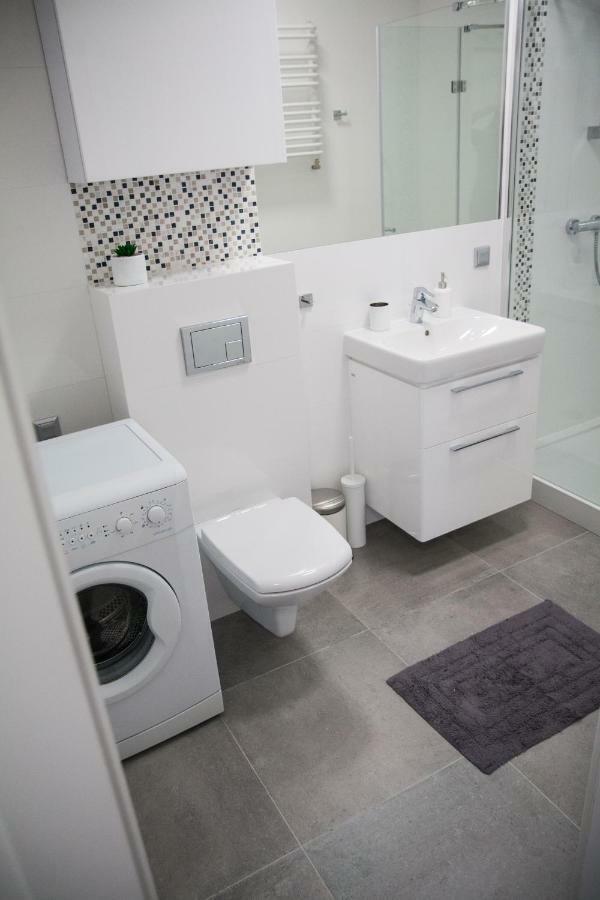 Apartament F&J Торунь Экстерьер фото